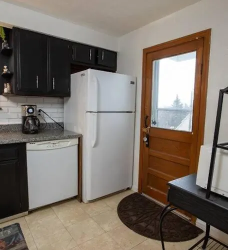 Apartment Stylish And Refined With Easy Access *
