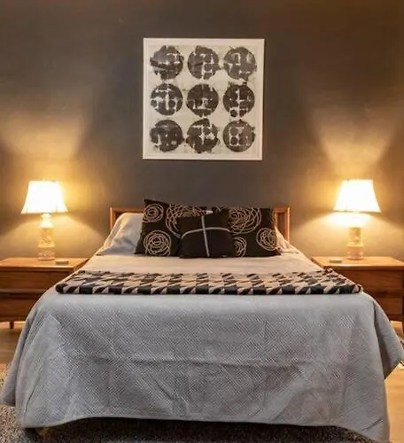 Apartment Stylish And Refined With Easy Access *